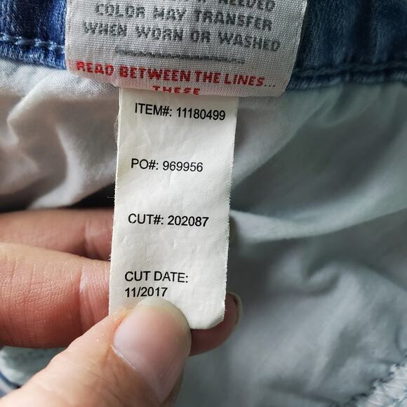 Torrid Denim Womens Embroidered Flower Cut Off Stretch Shorts Size 24 - Picture 8 of 8